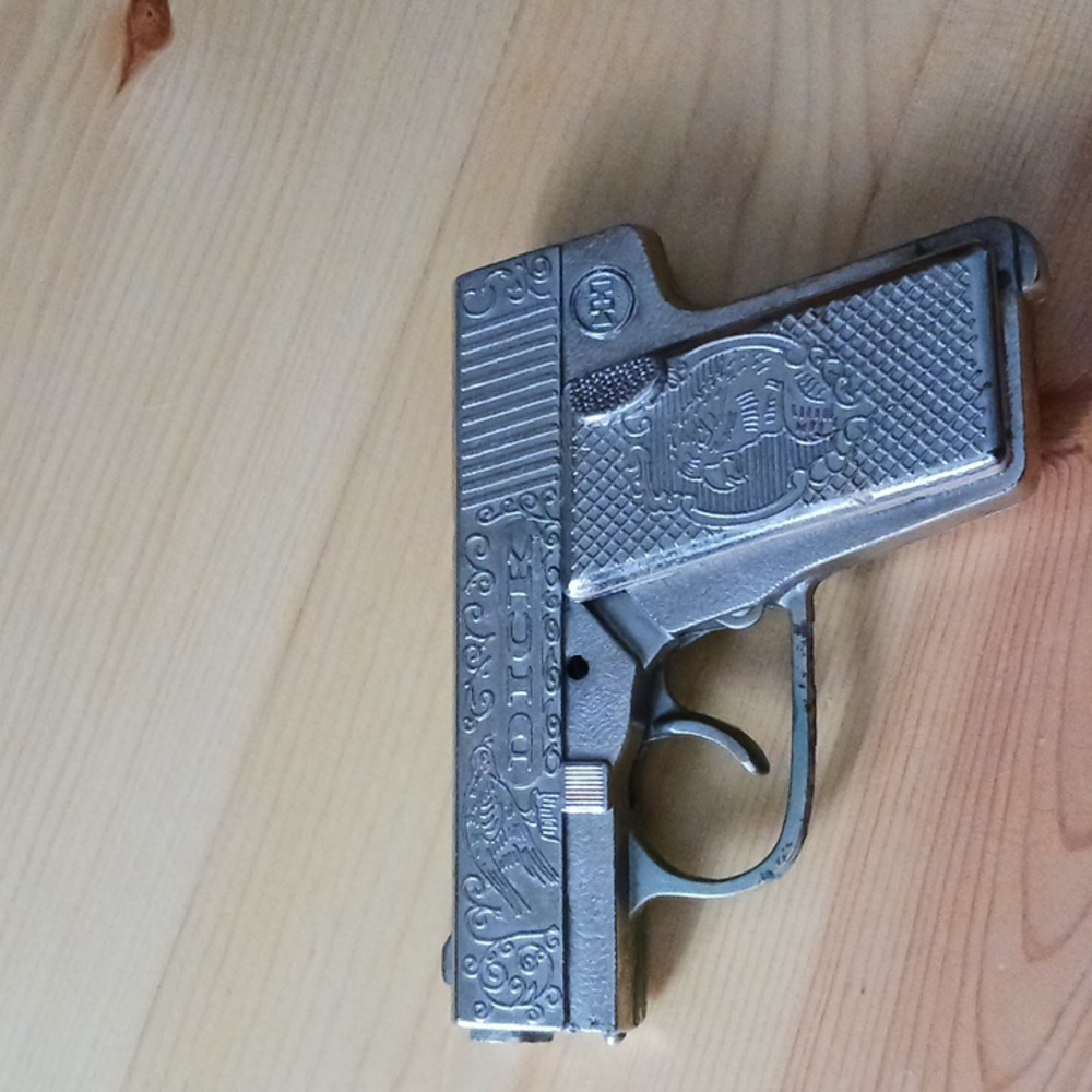 1960s Dick Tracy cap gun
